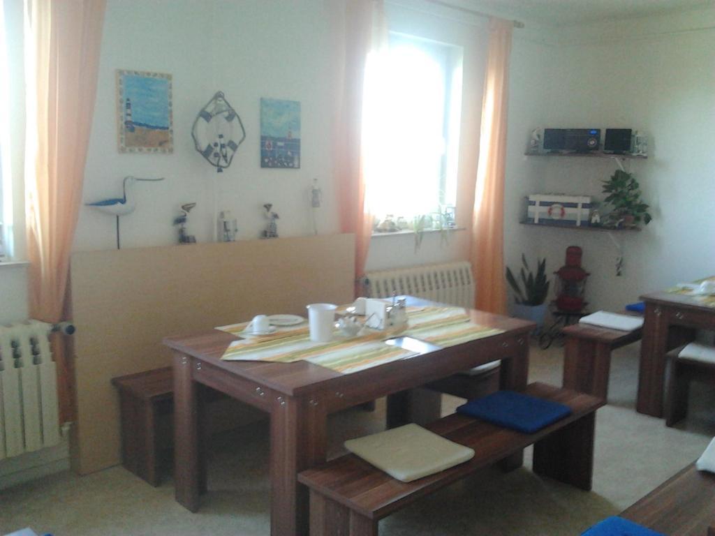 Pension Am Haffeld Висмар Экстерьер фото