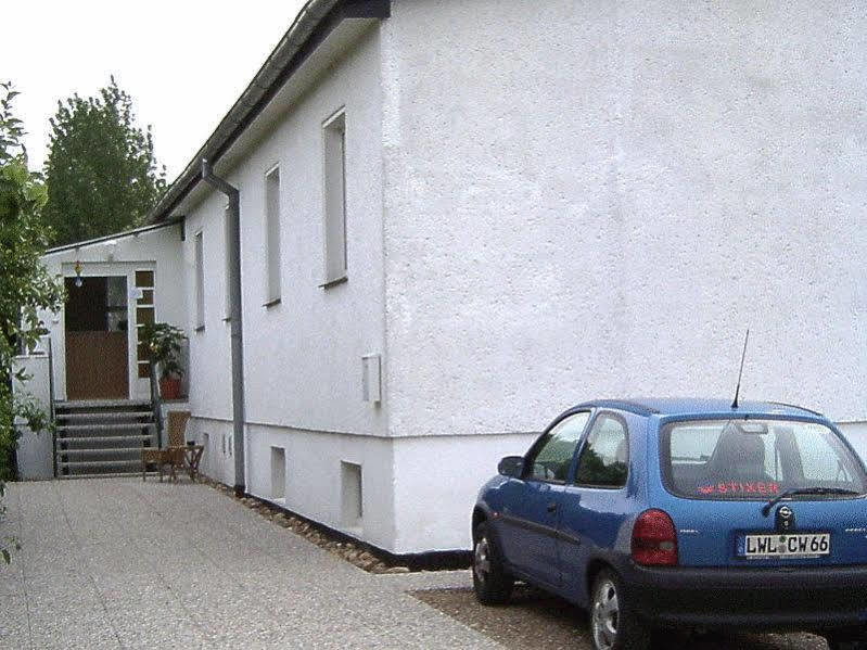 Pension Am Haffeld Висмар Экстерьер фото